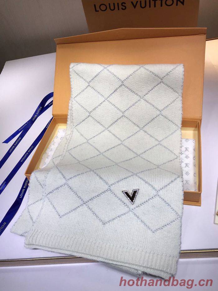 Louis Vuitton Scarf LV00022